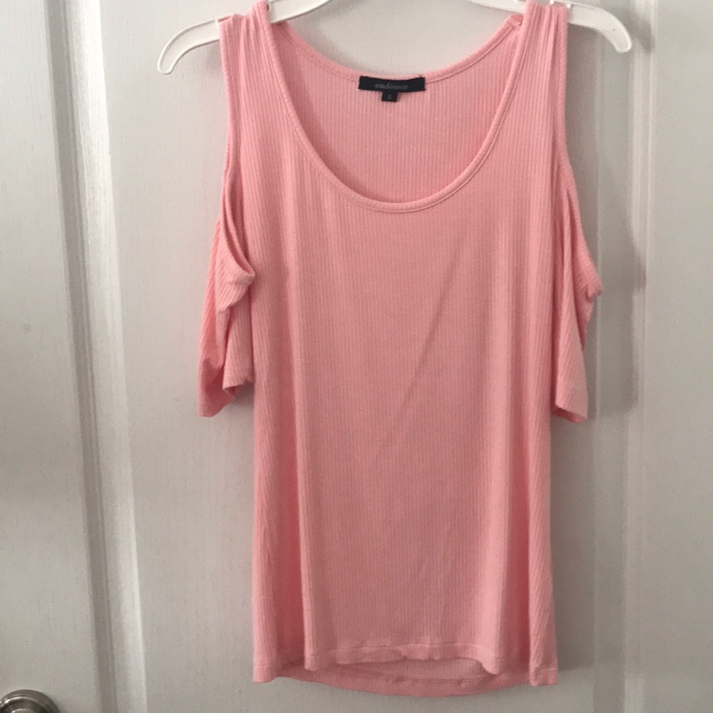 Open shoulder top